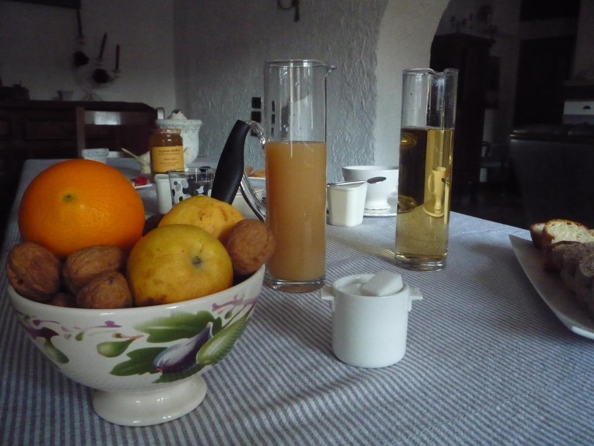 Le Relais Du Grand Logis Acomodação com café da manhã Civrieux Exterior foto