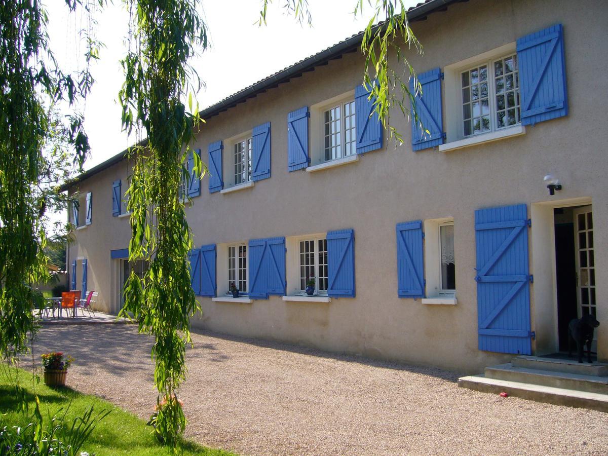 Le Relais Du Grand Logis Acomodação com café da manhã Civrieux Exterior foto