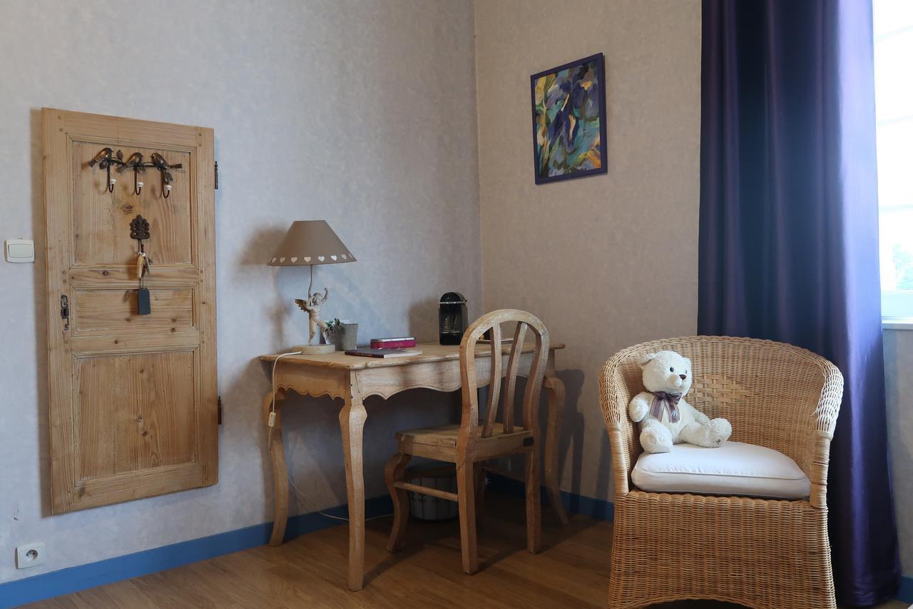 Le Relais Du Grand Logis Acomodação com café da manhã Civrieux Exterior foto